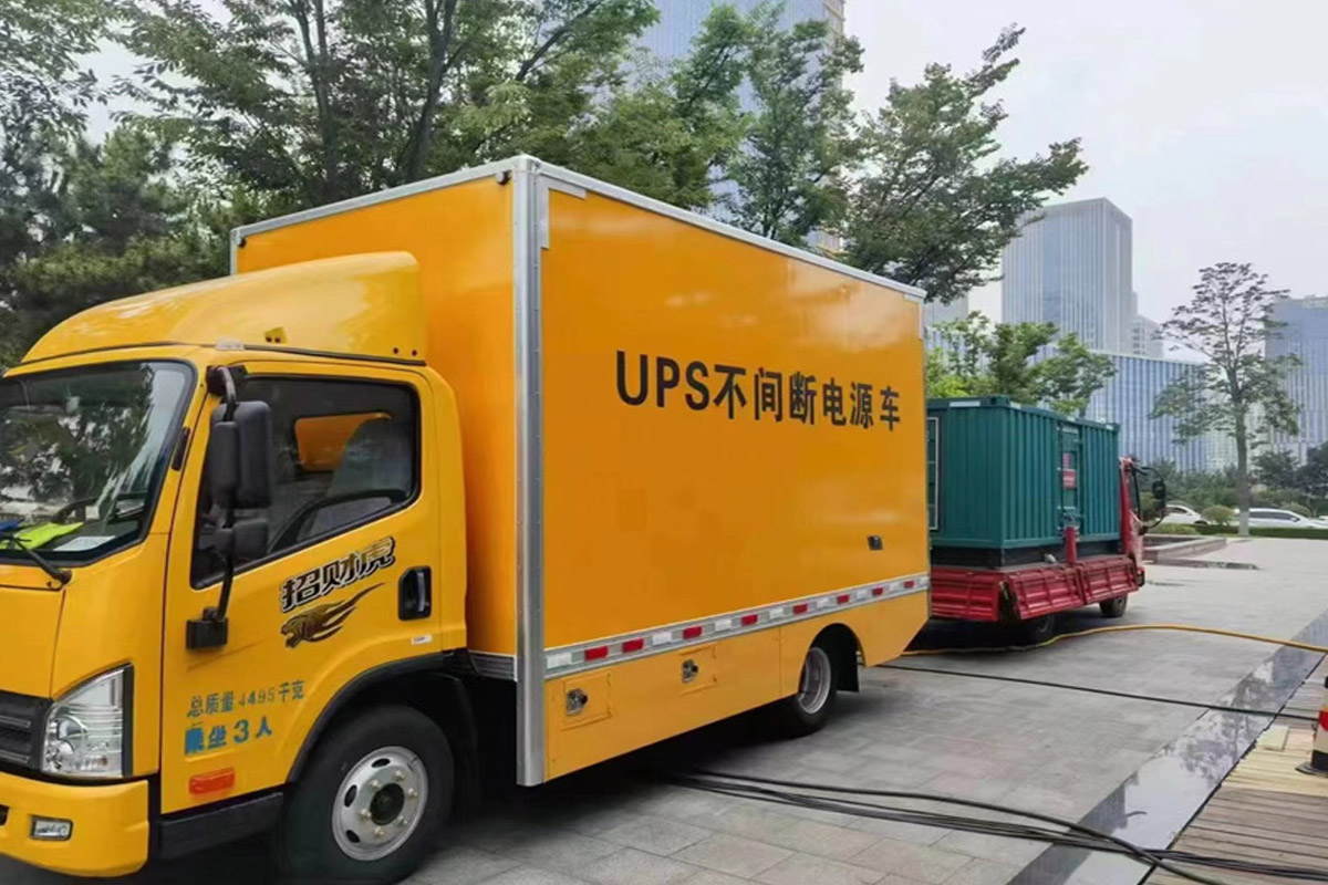 上高发电机租赁施工现场