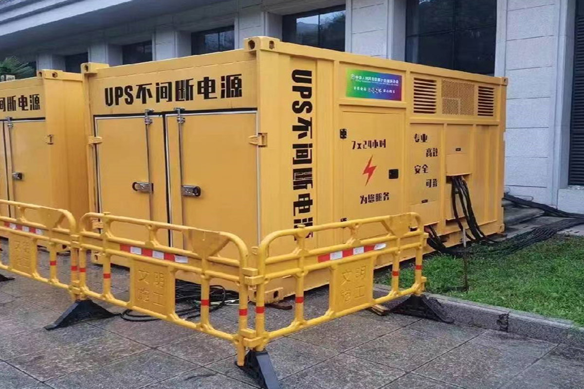 上高发电机租赁施工现场